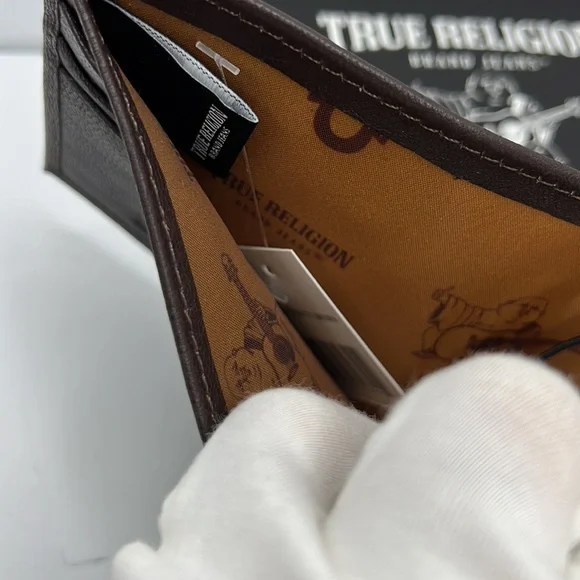 TRUE RELIGION MENS WALLET, ALL LEATHER, BROWN COLOR, WITH RFID PROTECTION - Picture 8 of 14